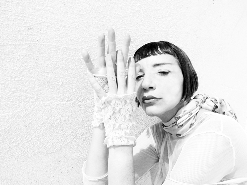 Cio D´Or / Gloves © Eva Busquier