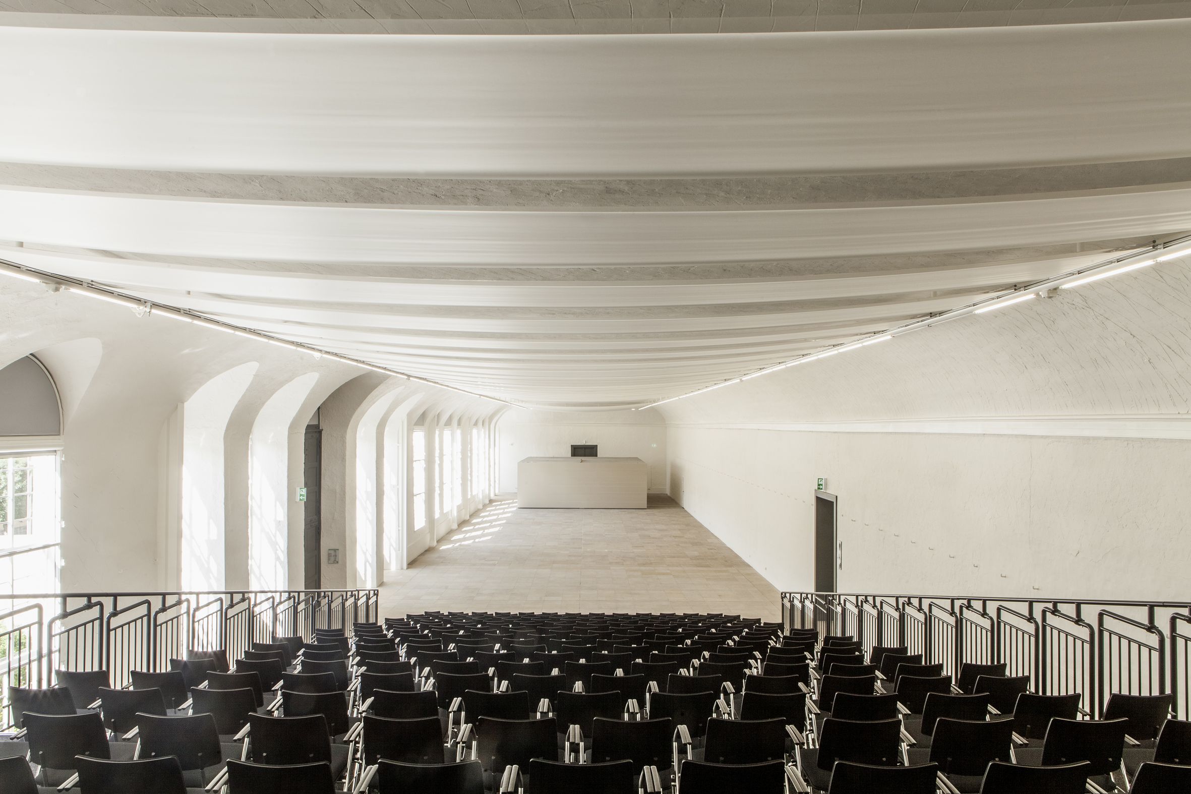 orangerie-01-06-26-gallery69a9c7e6c1dee8